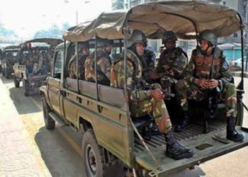 খুব শিগগিরই মাঠে নামছে যৌথ বাহিনী পাকড়াও করবে সন্ত্রাস চাঁদাবাজদের রক্ষা পাবে না কেউ ।