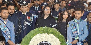 টাঙ্গাইলে একুশের প্রথম প্রহরে শ্রদ্ধা নিবেদন।