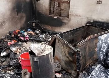 কুষ্টিয়া ভেড়ামারায় ভয়াবহ অগ্নিকাণ্ডে চারটি পরিবারের সর্বস্ব পুড়ে ছাই।