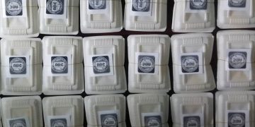 ভেড়ামারায় এবিসি ন্যাশনাল নিউজ এর উদ্যোগে ইফতার বিতরণ।