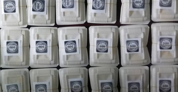 ভেড়ামারায় এবিসি ন্যাশনাল নিউজ এর উদ্যোগে ইফতার বিতরণ।