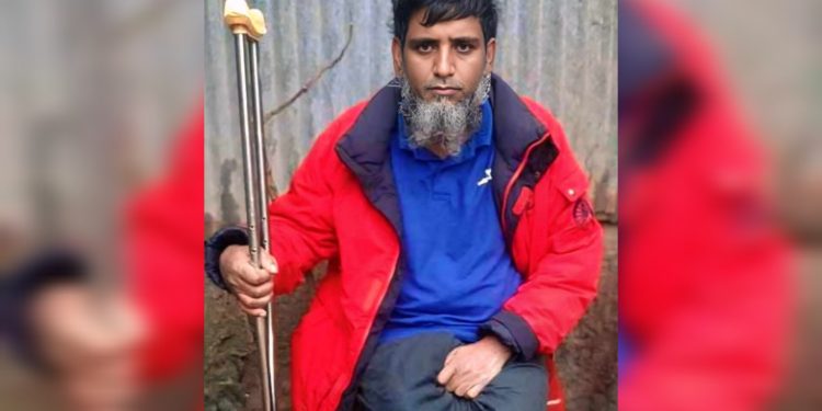 জুলাই বিপ্লবে আহত সুজনের মানবেতর জীবনযাপন।