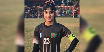 প্রমিলা ফুটবলের জনপ্রিয় গোলকিপার স্বপ্না আক্তার জেলি।
