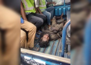 মাধবপুরে ডাকাতি কালে, আহত ৩, আটক এক।