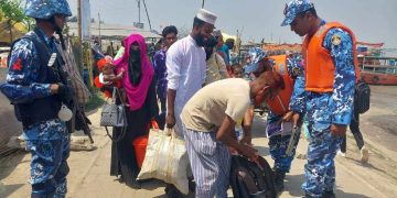 ঈদে নৌপথে সার্বিক নিরাপত্তায় কাজ করছে বাংলাদেশ কোস্ট গার্ড পশ্চিম জোন।