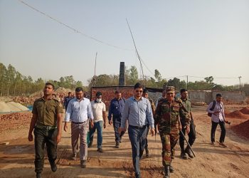 বেড়ায় খাস আমিনপুরে অবৈধ ইট ভাটায় অভিযান ও দুই লক্ষ টাকা জরিমানা।