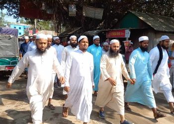 ভূঞাপুরে রমজানে দিনের বেলা পানাহার বন্ধে মুসল্লীদের প্রতিবাদ মিছিল।