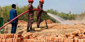 লামায় পাহাড় কাটার দায়ে FAC ইটভাটর মালিকের ৭ লাখ ১০ হাজার টাকা জরিমানা।