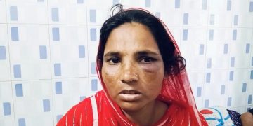 যৌতুক না পেয়ে অন্তঃসত্ত্বা স্ত্রীকে মারধরের অভিযোগ।