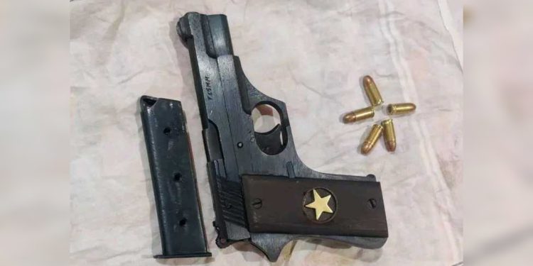 পাঁচবিবিতে জনপ্রিয় ছাত্রদল নেতা শামীম হোসেন মন্ডলকে গুলি করে হত্যার চেষ্টা।