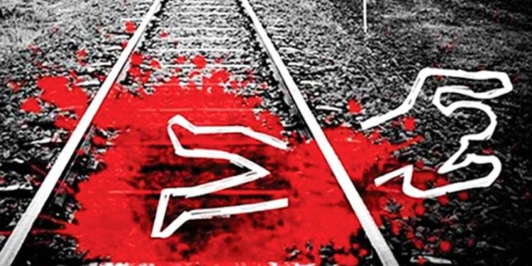 ভূঞাপুরে ট্রেনে কাটা পড়ে যুবকের মৃত্যু।