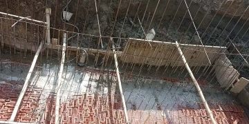 আলীকদমের চৈক্ষ্যং ইউনিয়নের তারাবুনিয়ার সড়কের চলাচল ব্যবস্থা যেন মরণ ফাঁদ।