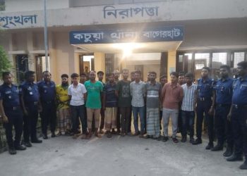 বাগেরহাটের কচুয়ায় আসামি ছিনিয়ে নেয়ার চেষ্টা,৪ পুলিশ আহত,গ্রেপ্তার ১৭