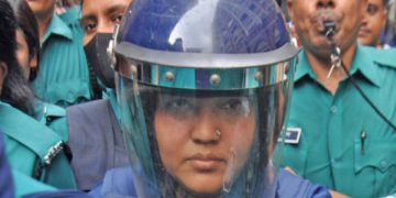 নিয়মিত মামলায় হাজিরা শেষে সাবেক সাংসদ মমতাজকে রিমান্ডে প্রেরণ।