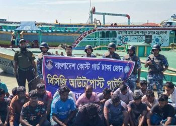 মানিকগঞ্জে অবৈধ বালু উত্তোলনের দায়ে আটকঃ ২৪