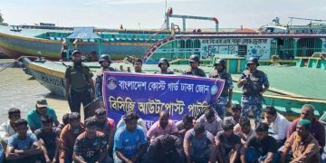 মানিকগঞ্জে অবৈধ বালু উত্তোলনের দায়ে আটকঃ ২৪