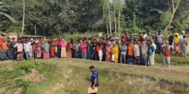 টাঙ্গাইলে হত্যা মামলার আসামিকে কুপিয়ে হত্যা। 