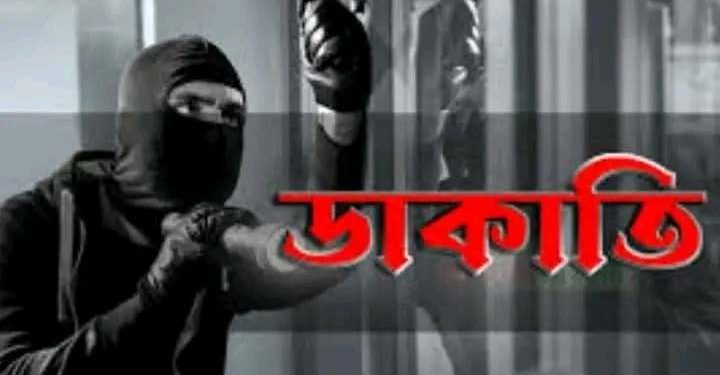 লামায় ডাকাতির ঘটনায় ৩ জন আটক।