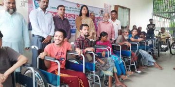 টাঙ্গাইলে প্রতিবন্ধীদের মাঝে সহায়ক উপকরণ বিতরণ।