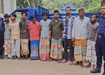 টাঙ্গাইলে বিএনপির কেন্দ্রীয় নেতার কারখানায় ডাকাতির ঘটনায় গ্রেপ্তার ৭