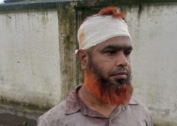 ধামরাইয়ে জমি নিয়ে বিরোধের জেরে দুই ভাইকে কুপিয়ে জখম।