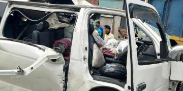 ঢাকা-টাঙ্গাইল মহাসড়কে ট্রাকের পিছনে মাইক্রোবাসের ধাক্কায়,নিহত ৩