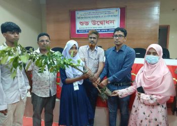 টাঙ্গাইলে সকল সরকারি প্রাথমিক বিদ্যালয়ের  একযোগে বৃক্ষরোপণ।