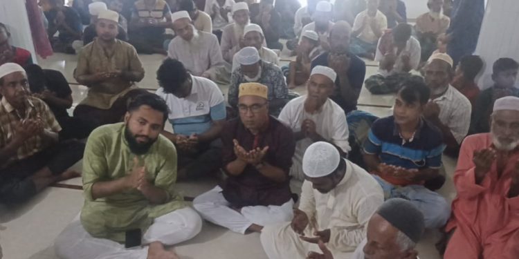 ভালুকায় মরহুম আফতাব উদ্দিন চৌধুরী চাঁন মিয়ার ৪০তম মৃত্যুবার্ষিকী উপলক্ষে দোয়া ও মিলাদ মাহফিল অনুষ্ঠিত।