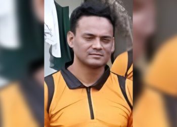 টাঙ্গাইল জেলা ছাত্রলীগের নেতা সন্ত্রাসী রাজীবের হামলায় আহত ২ কিশোর।