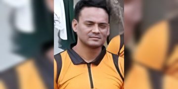 টাঙ্গাইল জেলা ছাত্রলীগের নেতা সন্ত্রাসী রাজীবের হামলায় আহত ২ কিশোর।