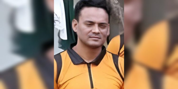 টাঙ্গাইল জেলা ছাত্রলীগের নেতা সন্ত্রাসী রাজীবের হামলায় আহত ২ কিশোর।