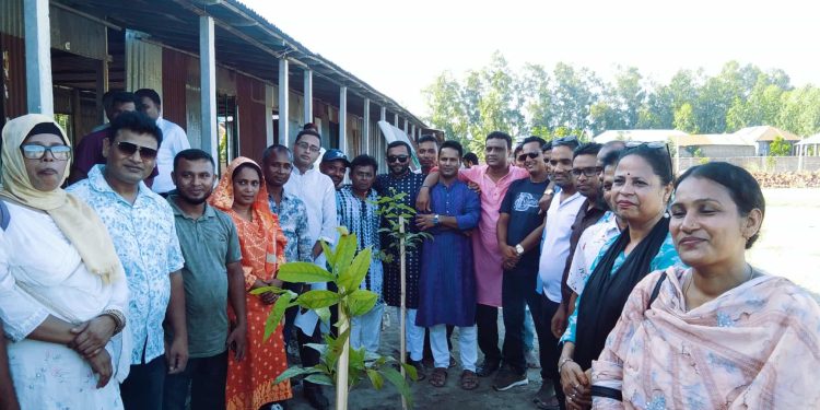 রৌমারী, চিলমারী, লালমনিরহাট, হাতিবান্ধা,রংপুর ৯৯ ব্যাচের পিকনিক পার্টি অনুষ্ঠিত।