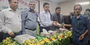 টাঙ্গাইলে দুই যুগ পর এসডিএস এনজিও’র টাকা ফেরত পাচ্ছে গ্রাহকরা।