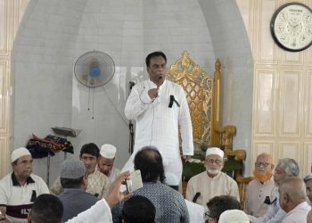 উত্তরায় বিমান দুর্ঘটনায় নিহতদের স্মরণে টাঙ্গাইল জেলা বিএনপির দোয়া মাহফিল।