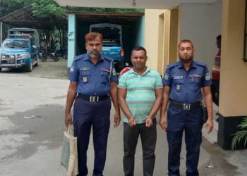 জামালপুরের মাদারগঞ্জে নাশকতা মামলায় যুবলীগ নেতা মানিক আটক।