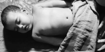 গলায় ম্যাজিক বল আটকে ১১ মাস বয়সী ইরা মনির মৃত্যু।