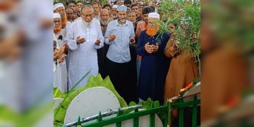 প্রয়াত বিএনপির সাবেক মহাসচিব ব্যারিস্টার সালাম তালুকদারের ২৬ তম মৃত্যুবার্ষিকী পালিত।