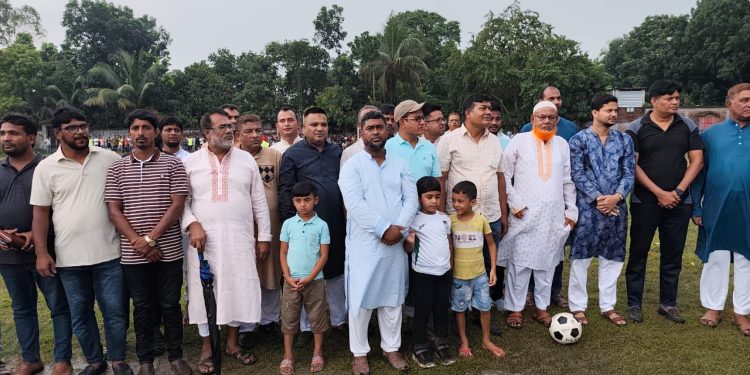 বেড়া বিএমএস বনানী সংঘ আয়োজনে আরাফাত রহমান কোকো সৃতি ফুটবল টুর্নামেন্ট ২০২৫ শুভ উদ্ভোধন।