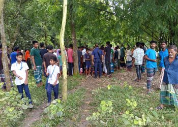 ভূঞাপুরে গাছ থেকে তিন সন্তানের জননীর ঝুলন্ত মরদেহ উদ্ধার।