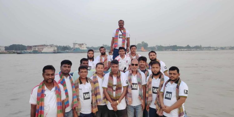 উৎসবমুখর পরিবেশে জেলা প্রেসক্লাব মানিকগঞ্জের বার্ষিক নৌভ্রমণ অনুষ্ঠিত।