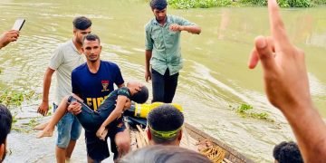 টাঙ্গাইলে লৌহজং নদীতে নিখোঁজ দুই শিশু,একজনের মরদেহ উদ্ধার।