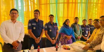 জামালপুরের মাদারগঞ্জে পূজা মন্ডপ পরিদর্শন করলেন জেলা প্রশাসক ও পুলিশ সুপার।