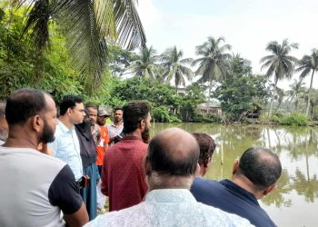 বাগেরহাটের রামপালে জোরপূর্বক জমি দখল করে মাছ চাষ; আদালতের নির্দেশে তদন্ত শুরু।