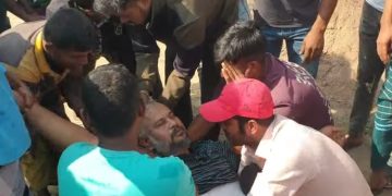 পরিবেশ অধিদপ্তরের অভিযানে অসুস্থ হয়ে পড়লেন ইট ভাটার মালিক।