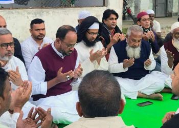 বিএনপি চেয়ারপার্সন  বেগম খালেদা জিয়ার রোগ মুক্তি ও সুস্থতা কামনায় টাঙ্গাইলে জিয়া মঞ্চের দোয়া মাহফিল।