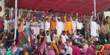 জামালপুরের মাদারগঞ্জ উপজেলা বিএনপির উদ্যোগে জাতীয় বিপ্লব ও  সংহতি দিবসে আলোচনা সভায় নেতাকর্মীদের ঢল।