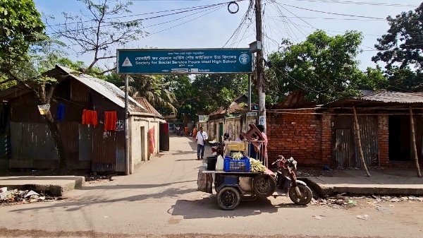 টাঙ্গাইলে যৌথবাহিনীর অভিযান, পরদিনই কান্দাপাড়ায় মাদকের রমরমা ব্যবসা।