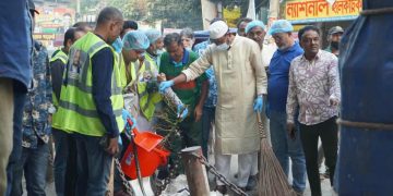 টাঙ্গাইল শহর পরিচ্ছন্ন রাখতে ৭ দিনব্যাপী কর্মসূচির উদ্বোধন।