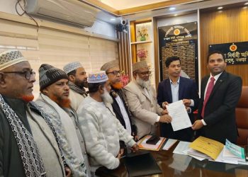 বগুড়া-৫ মনোনয়নপত্র জমা দিলেন জামায়াত প্রার্থী দবিবুর রহমান।