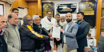 জামালপুর-৩ আসনে মনোনয়নপত্র সংগ্রহ করলেন স্বতন্ত্র এমপি প্রার্থী ফায়েজুল ইসলাম লাঞ্জু।